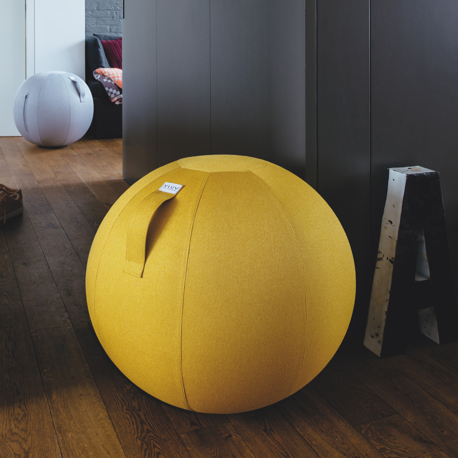 VLUV BOL LEIV Stoff-Sitzball - Mustard