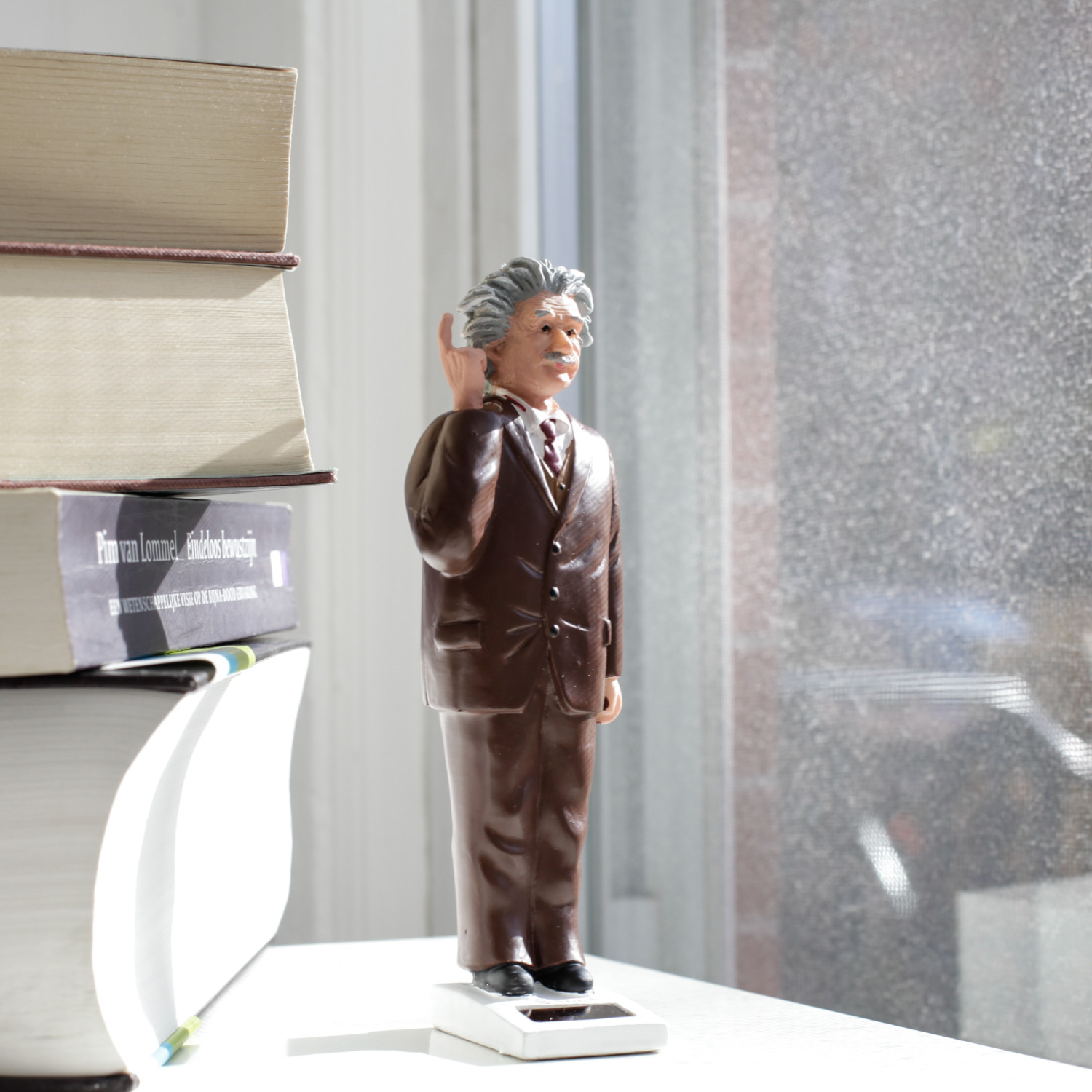 Dekofigur Einstein mit Solarantrieb