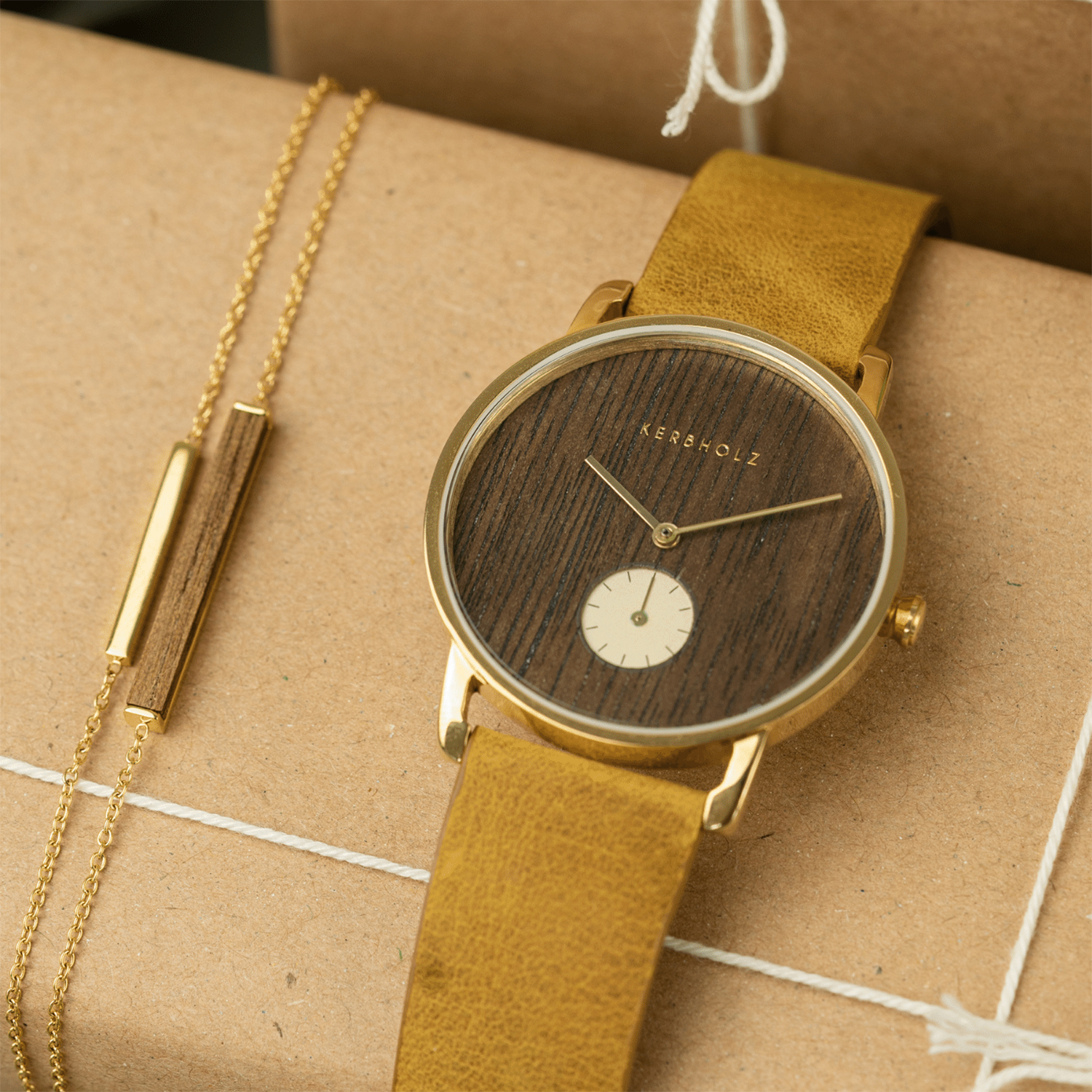 FRIDA Walnut Mustard - Armbanduhr