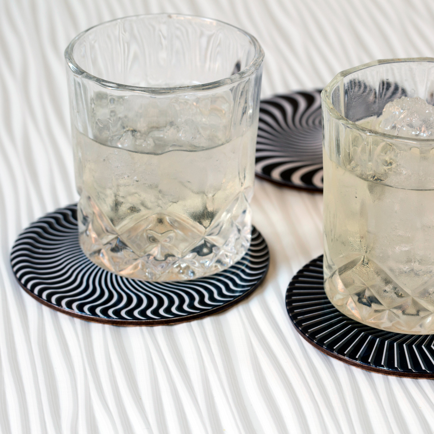 Black and White Moire 3D-Coasters