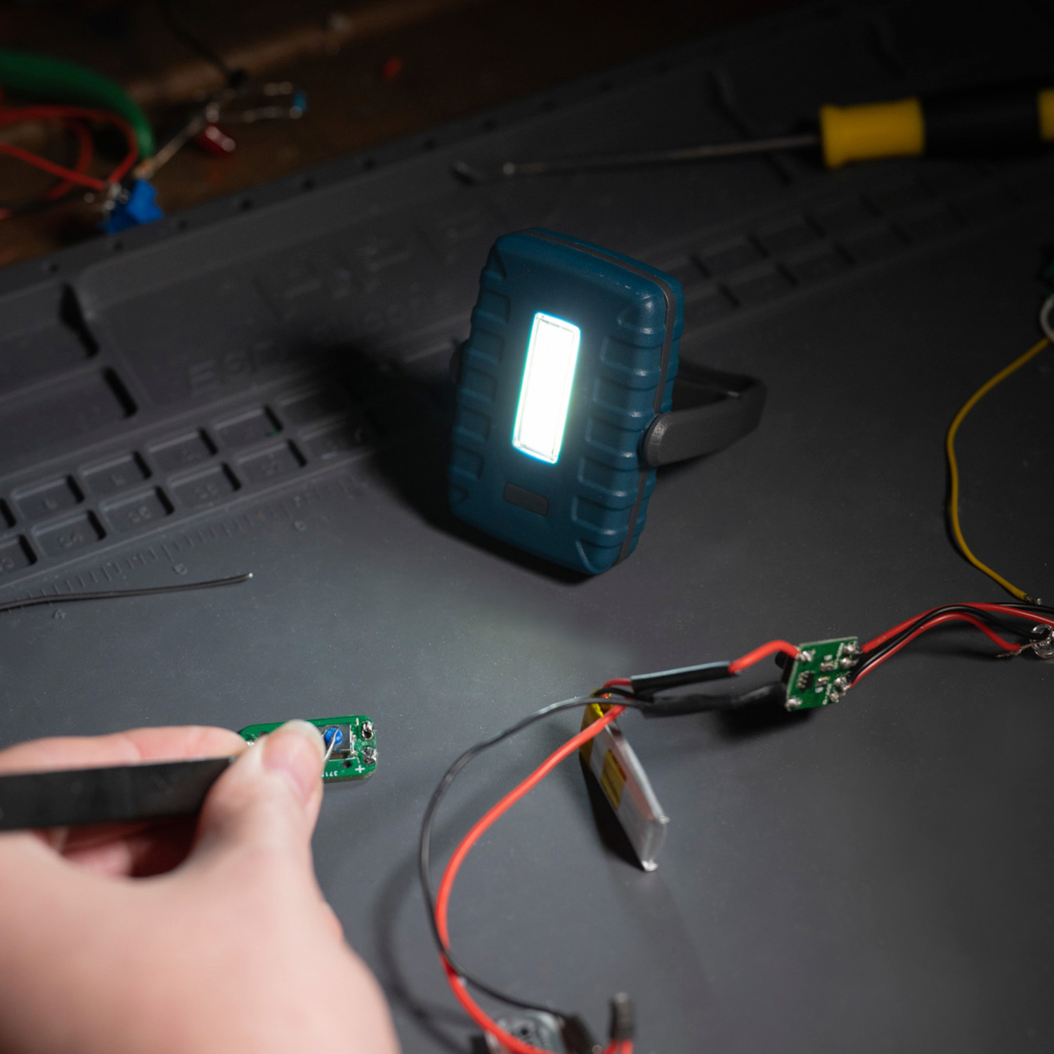 Carson Weiß-/Rotlicht COB LED Taschenlampe